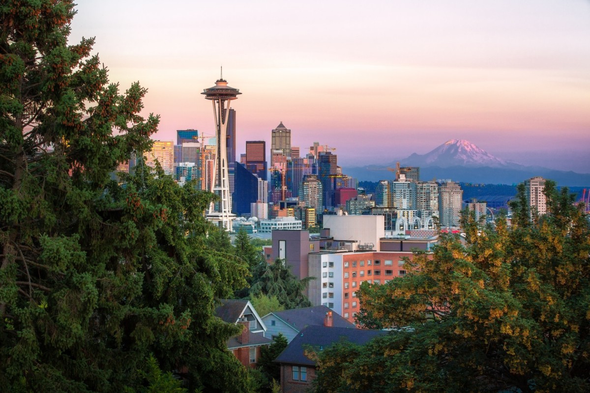 Skyline de Seattle avec le mont Rainier